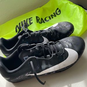 Track shoes